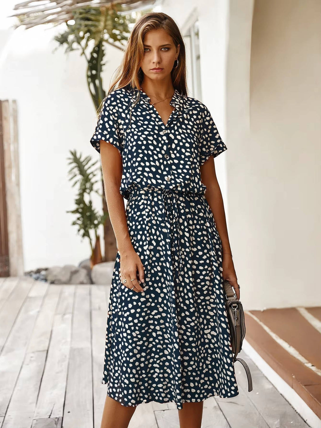 Viviana - Relaxed Collared Midi Dress